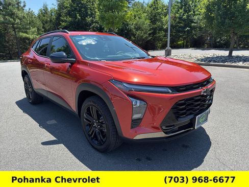 Used 2024 Chevrolet Trax ACTIV w/ Driver Confidence Package FWD image 1