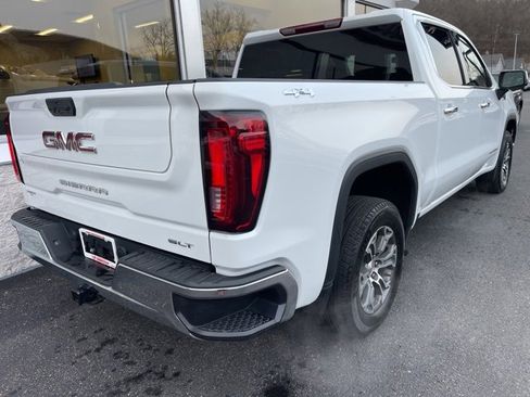 Used 2024 GMC Sierra 1500 SLT image 7