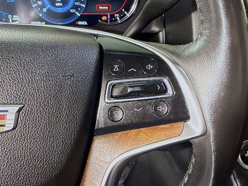 Used 2019 Cadillac Escalade Luxury RWD image 15