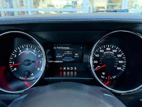 Used 2017 Ford Mustang Coupe image 15