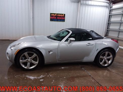 Used 2007 Pontiac Solstice Convertible w/ Premium Package image 5