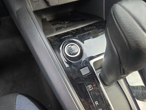 New 2025 Nissan Versa SV w/ Trunk Package image 26