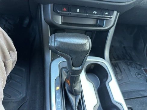Used 2020 Chevrolet Colorado LT image 31