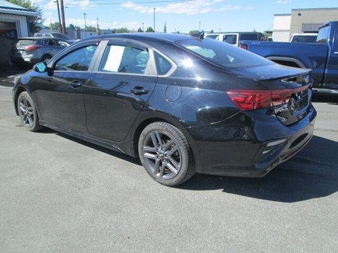 Used 2021 Kia Forte GT-Line w/ GT-Line Premium Package FWD image 3