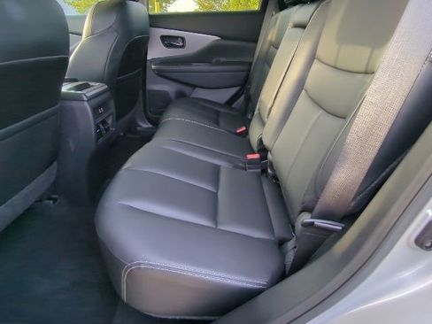 Used 2023 Nissan Murano SV image 17