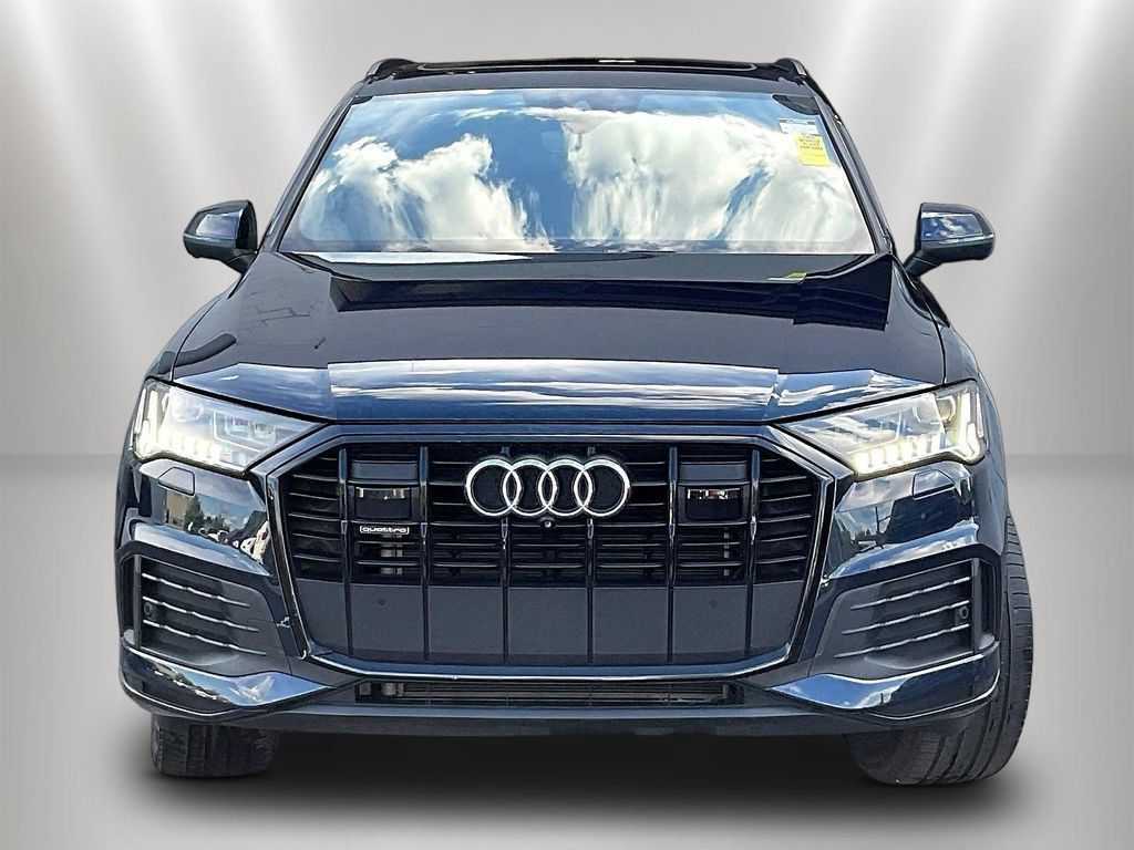 Used 2023 Audi Q7 2.0T Premium Plus w/ Premium Plus Package AWD/4WD image 2