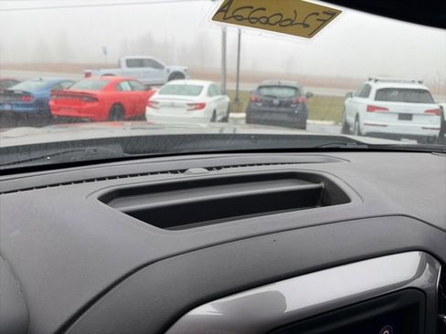 Used 2022 Chevrolet Silverado 1500 Custom image 21