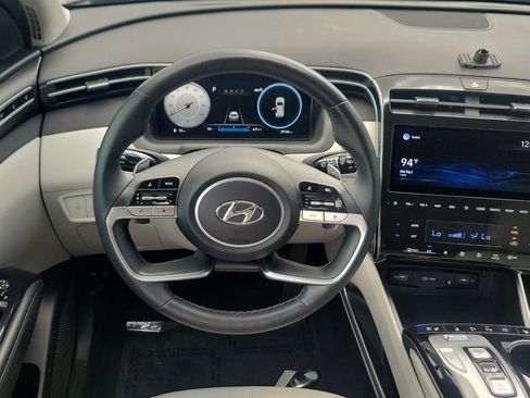 Certified 2022 Hyundai Tucson Limited FWD image 12