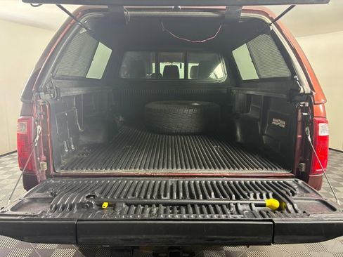 Used 2016 Ford F350 Lariat w/ Chrome Package image 28