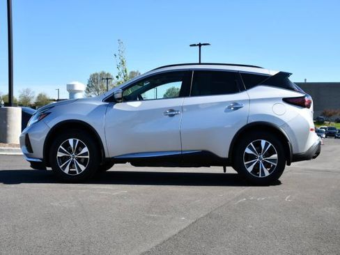 Used 2019 Nissan Murano SV w/ Premium Package AWD/4WD image 5