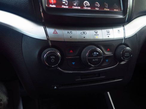 Used 2018 Dodge Journey GT w/ Nav & Sun Group AWD/4WD image 10