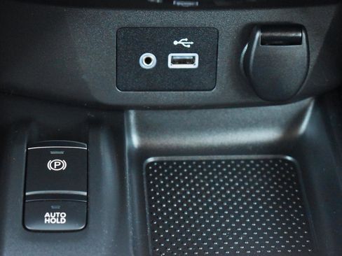 Used 2022 Nissan Rogue Sport SL AWD/4WD image 11