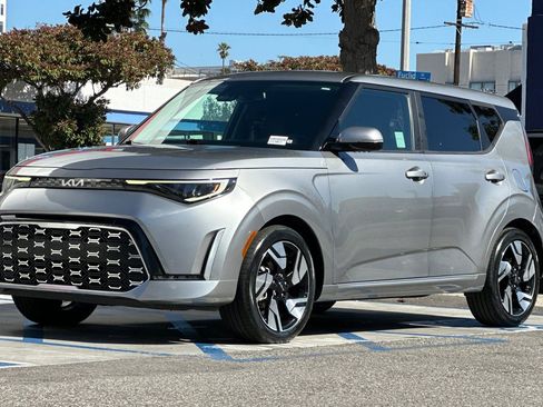 Used 2023 Kia Soul GT-Line w/ GT-Line Technology Package FWD image 8