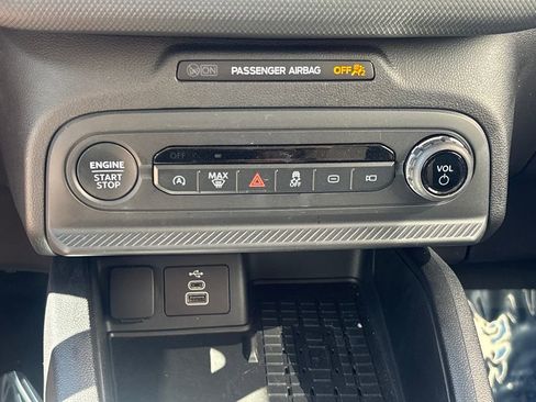 Used 2025 Ford Bronco Sport Big Bend image 11