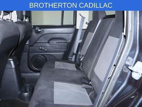 Used 2016 Jeep Patriot Sport AWD/4WD image 28