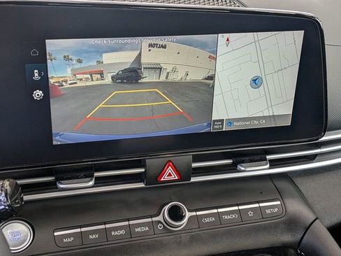 Used 2023 Hyundai Elantra SEL w/ Convenience Package image 20