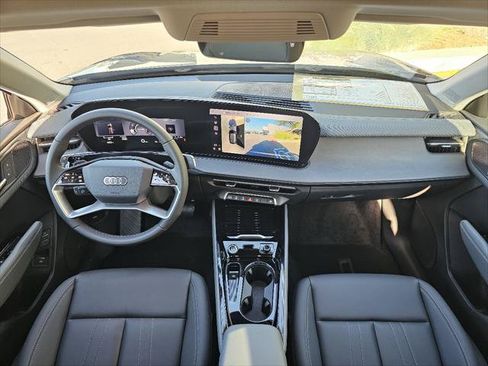 New 2026 Audi Q3 quattro 2.0T AWD/4WD image 4