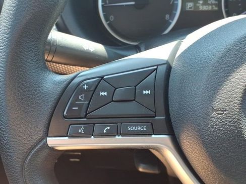 Used 2020 Nissan Kicks S FWD image 22