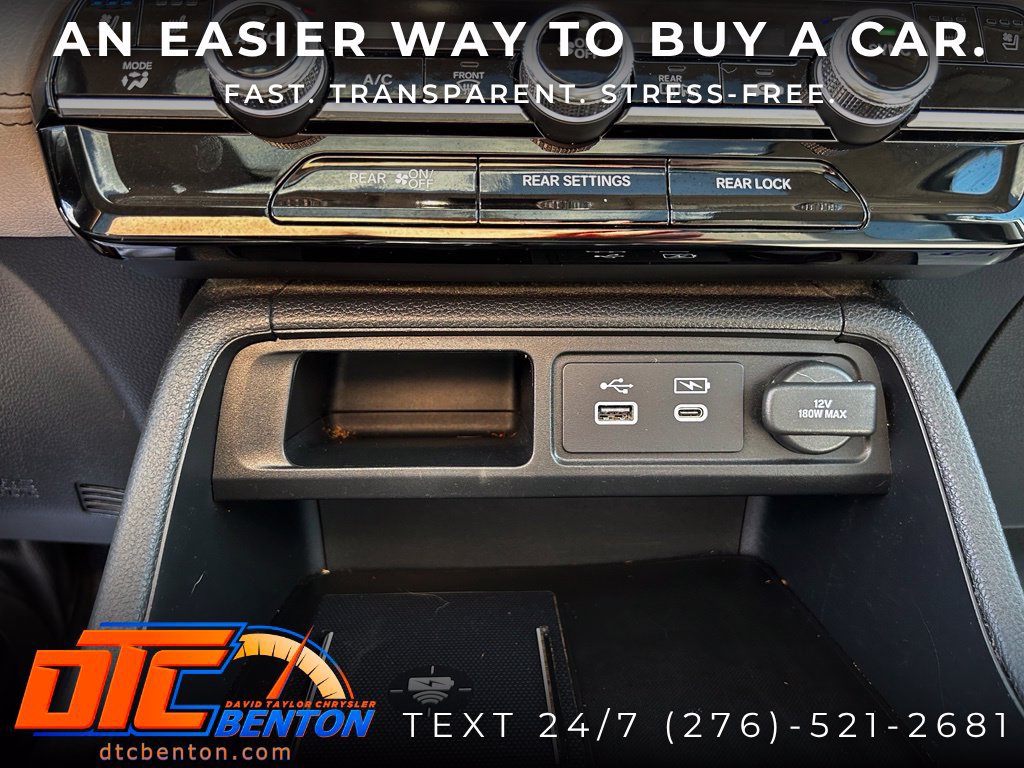 Used 2023 Honda Pilot Elite image 19