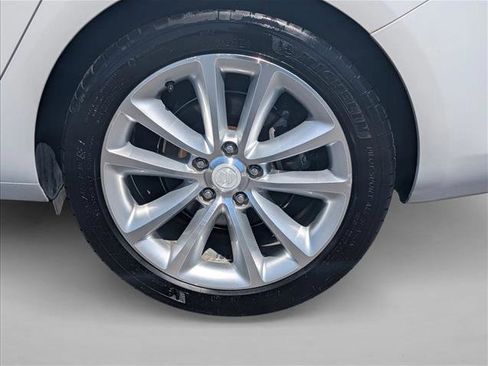 Used 2014 Buick Verano FWD image 19