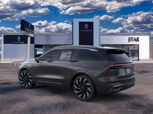 New 2026 Lincoln Nautilus Black Label w/ Jet Appearance Package AWD/4WD image 4