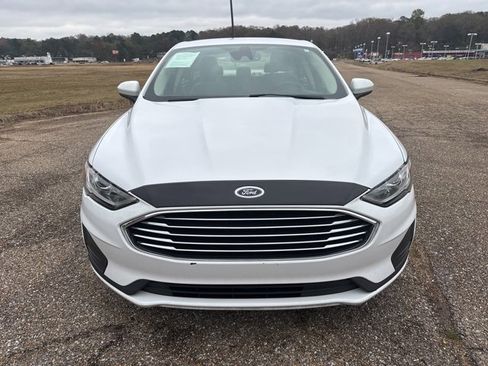 Used 2020 Ford Fusion SE image 6
