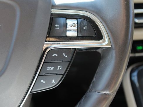 Used 2023 Lincoln Nautilus Reserve image 19