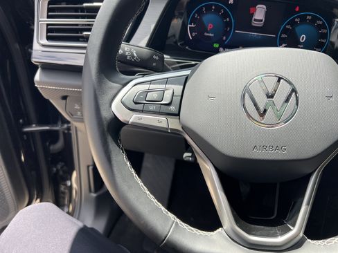 Certified 2026 Volkswagen Atlas Cross Sport SE w/ Panoramic Sunroof Package AWD/4WD image 16