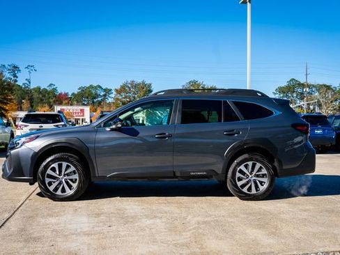 Certified 2025 Subaru Outback Premium image 2