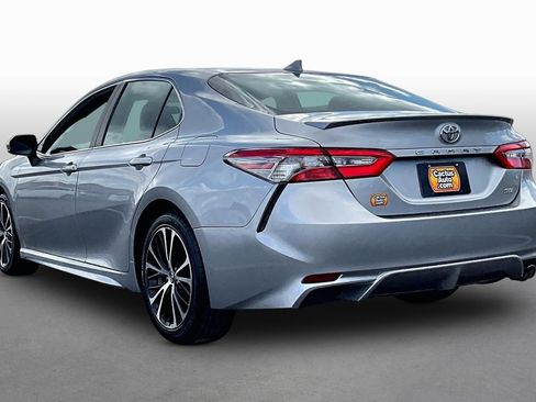 Used 2019 Toyota Camry SE image 11