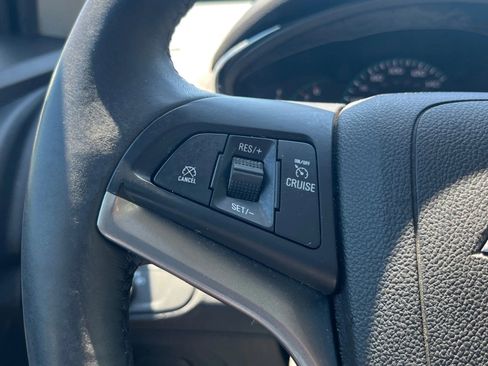 Used 2017 Chevrolet Trax LT w/ LT Convenience Package FWD image 22