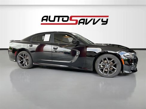 Used 2022 Dodge Charger R/T w/ Blacktop Package image 8