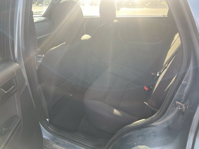 Used 2010 Ford Escape XLT AWD/4WD image 11