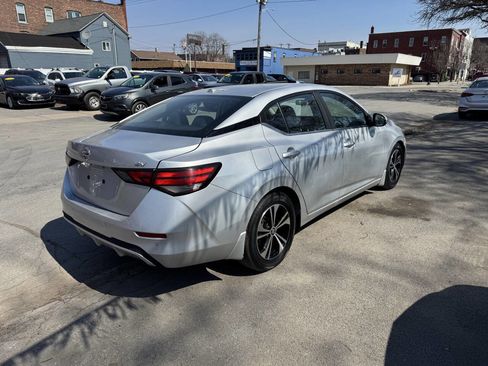Used 2020 Nissan Sentra SV image 6