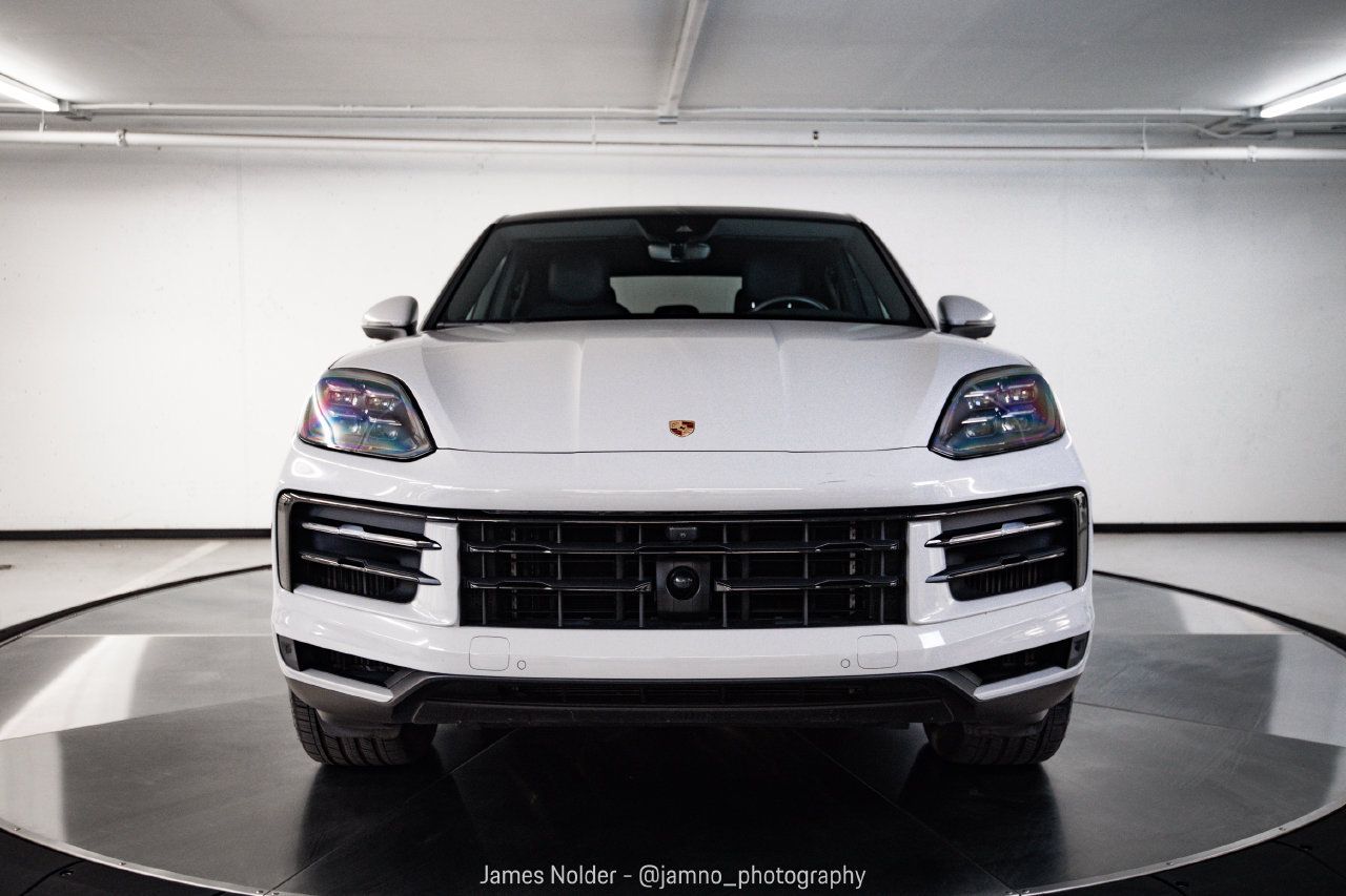 Certified 2024 Porsche Cayenne S AWD/4WD image 10