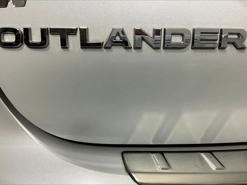 Used 2022 Mitsubishi Outlander SEL FWD image 23