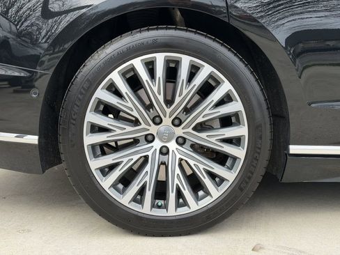 Used 2019 Audi A8 L 3.0T w/ Luxury Package image 17