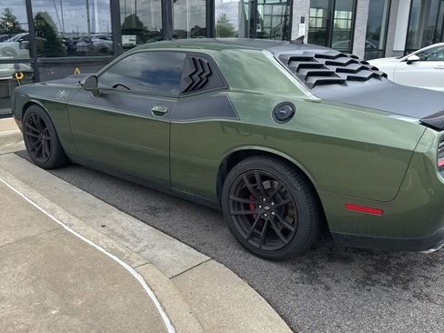 Used 2021 Dodge Challenger R/T Scat Pack w/ T/A Package RWD image 4