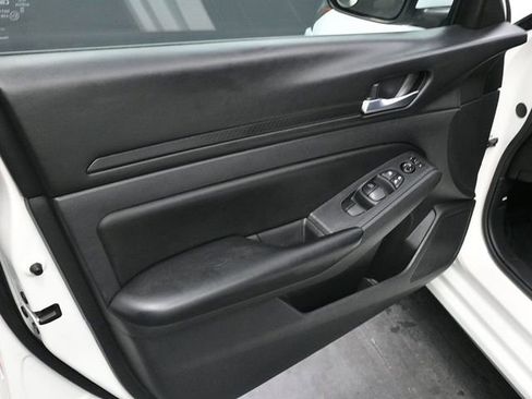 Used 2021 Nissan Altima 2.5 S image 19