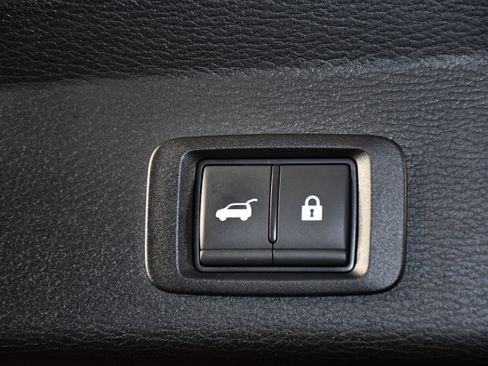 Used 2025 Mitsubishi Outlander SE AWD/4WD image 50