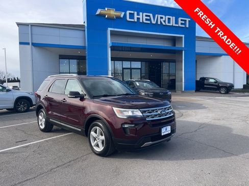 Used 2018 Ford Explorer XLT w/ Equipment Group 201A image 1