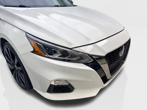 Used 2022 Nissan Altima 2.5 SR FWD image 17