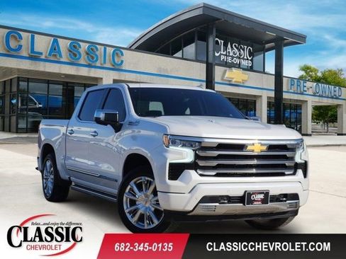 Used 2024 Chevrolet Silverado 1500 High Country image 1