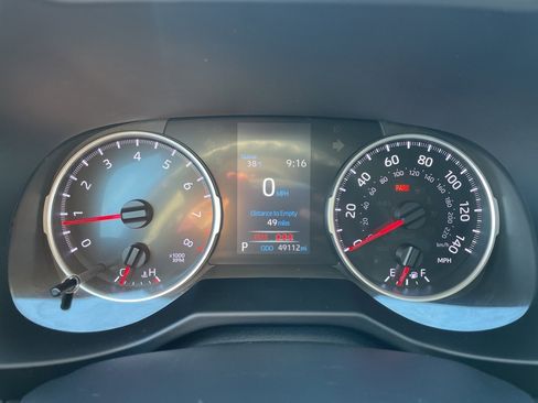 Used 2020 Toyota RAV4 LE image 15