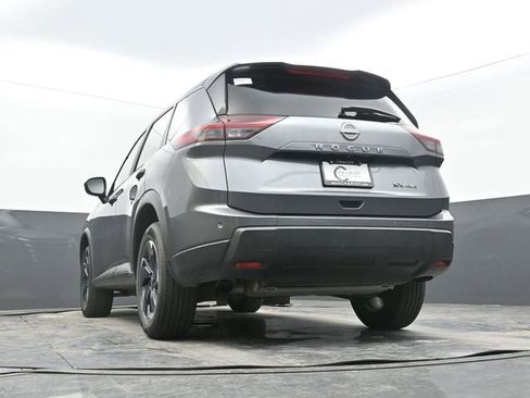 Used 2024 Nissan Rogue SV image 55