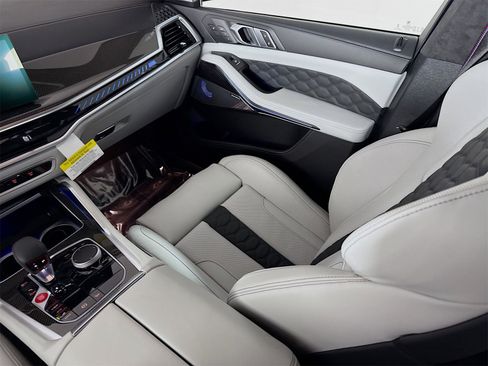 New 2026 BMW X5 M Competition w/ Executive Package image 25