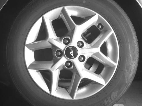 Used 2025 Kia Soul LX w/ LX Technology Package FWD image 14