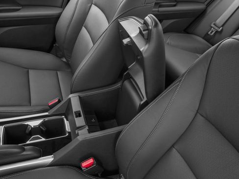 Used 2017 Honda Accord Touring image 15