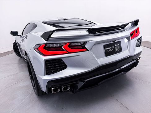 Used 2020 Chevrolet Corvette Stingray Preferred Cpe w/ 2LT Preferred Equipment Group RWD image 4