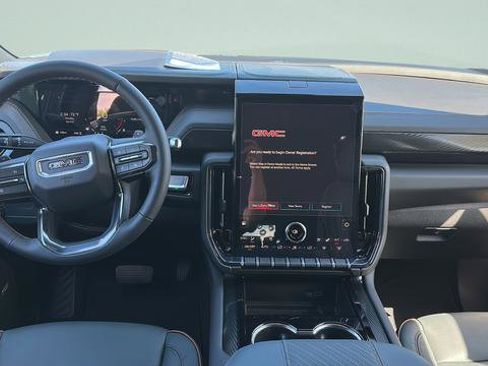 New 2026 GMC Yukon XL AT4 AWD/4WD image 9